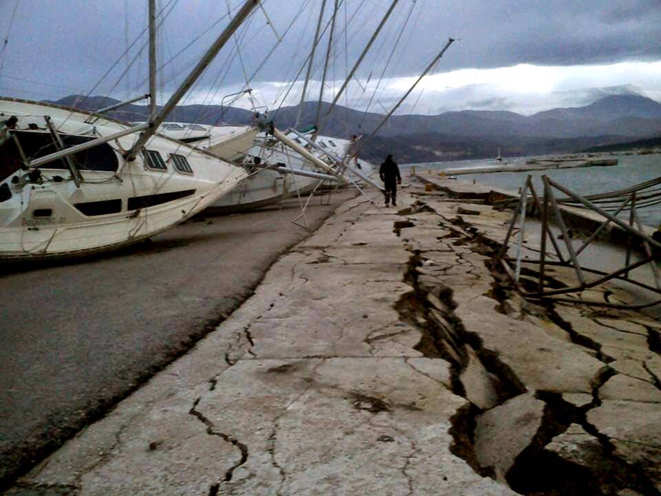 Prie Vanuatu – galingas žemės drebėjimas: gresia cunamis