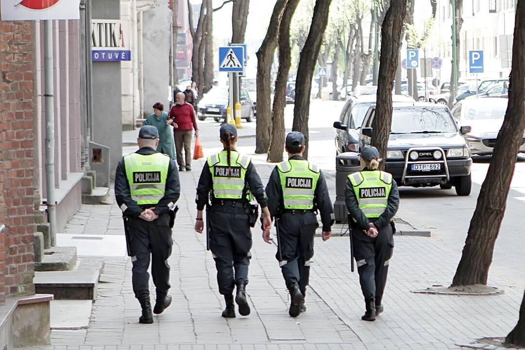 Pareigūnai atšaukia protestą dėl Vidaus tarnybos statuto