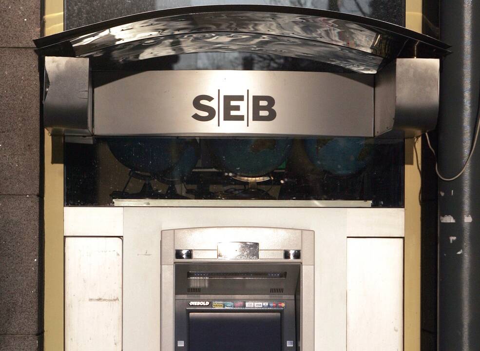 SEB bankas suteikė galimybę pasikeisti mokėjimo kortelės PIN kodą