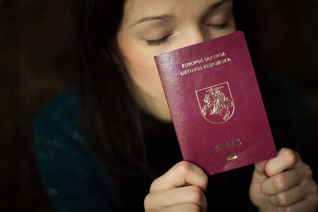 Išeiviai tikina neskubinti referendumo