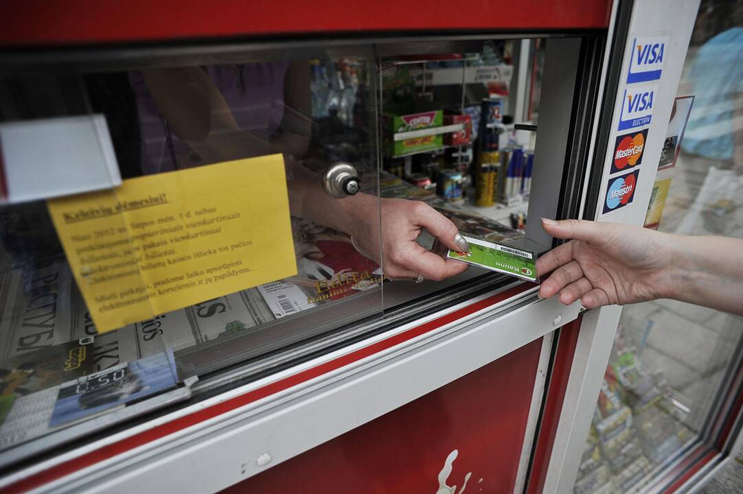 A. Kupčinskas: viešojo transporto bilietus branginti būtina (ką mano kiti politikai?)