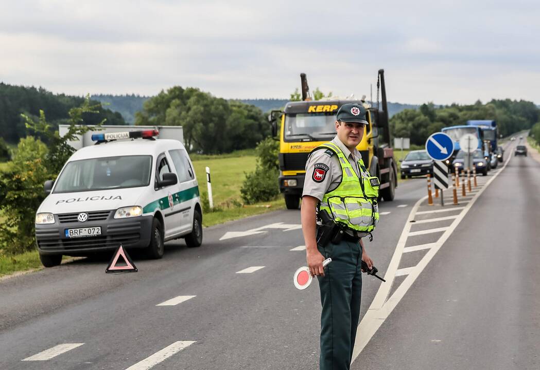 Kruvinoji statistika: avarijos per savaitę pražudė septynis žmones