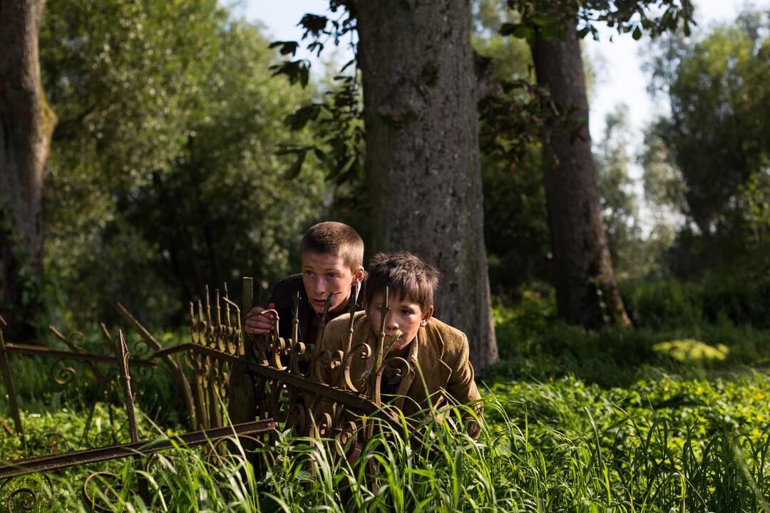 "Vilko vaikai" verčia mažai sklaidytus istorijos puslapius