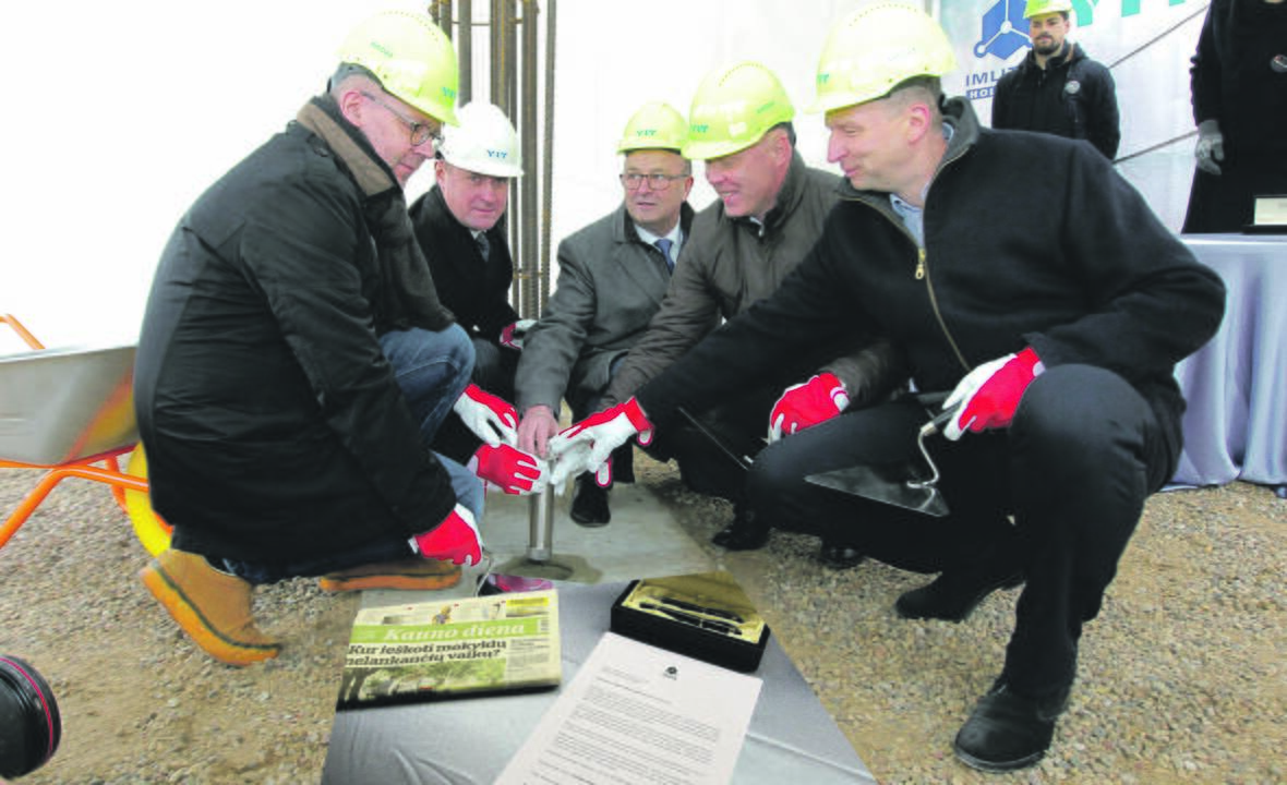 Naujo verslo centro pamatuose – kapsulė su "Kauno dienos" laikraščiu.