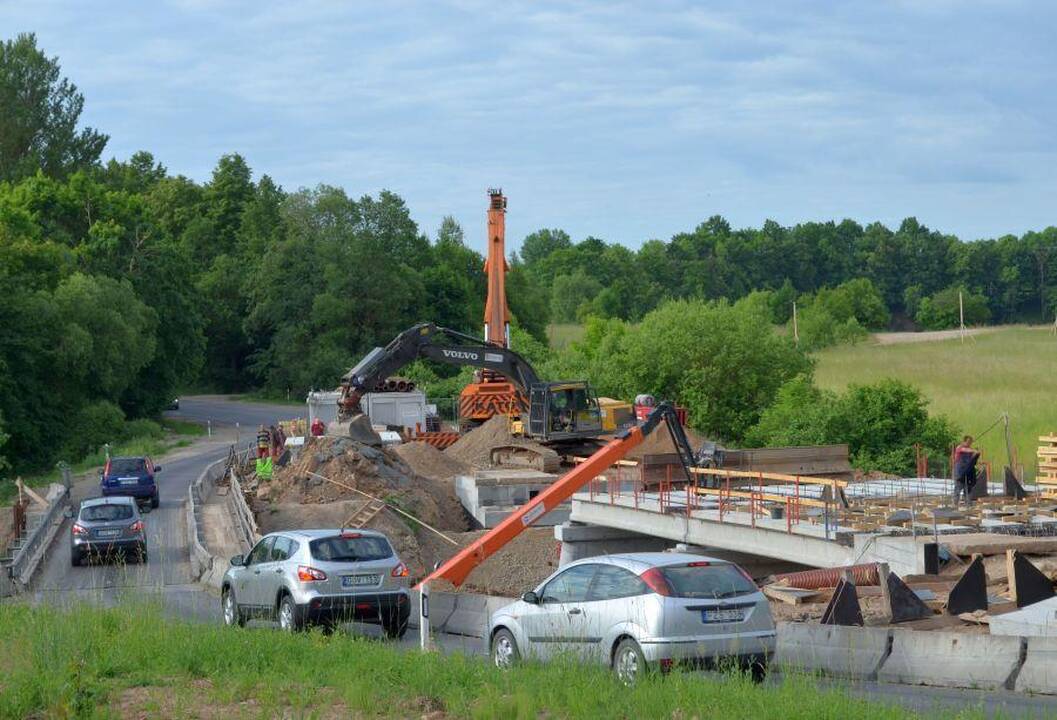 Tilto per Jiesią statybas žadama užbaigti šiemet