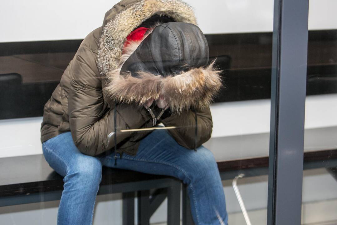 Skandalingasis M. Mažeika vėl atvežtas į teismą