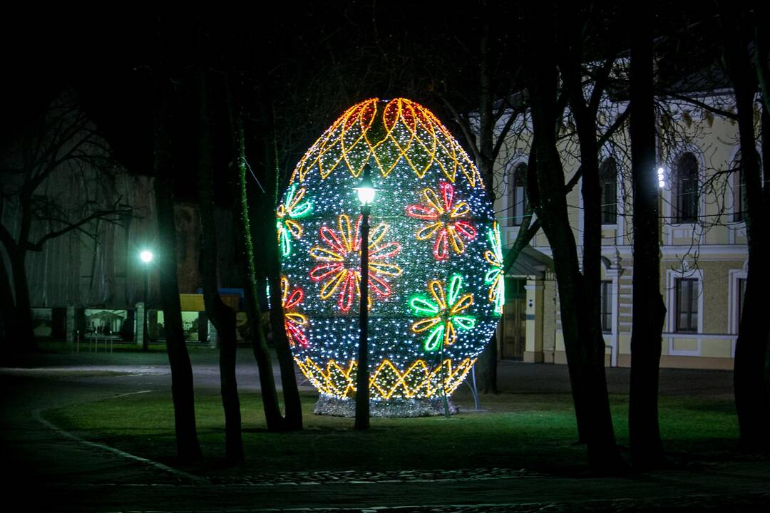 Velykoms pasipuošęs Kaunas