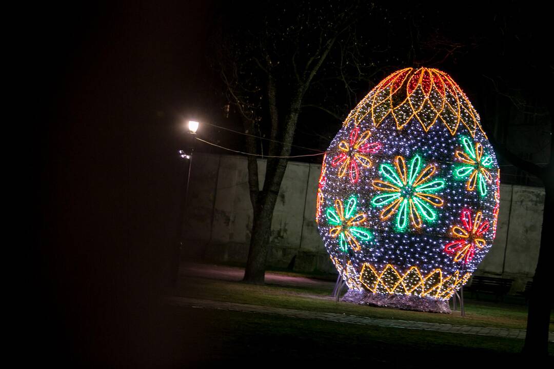 Velykoms pasipuošęs Kaunas