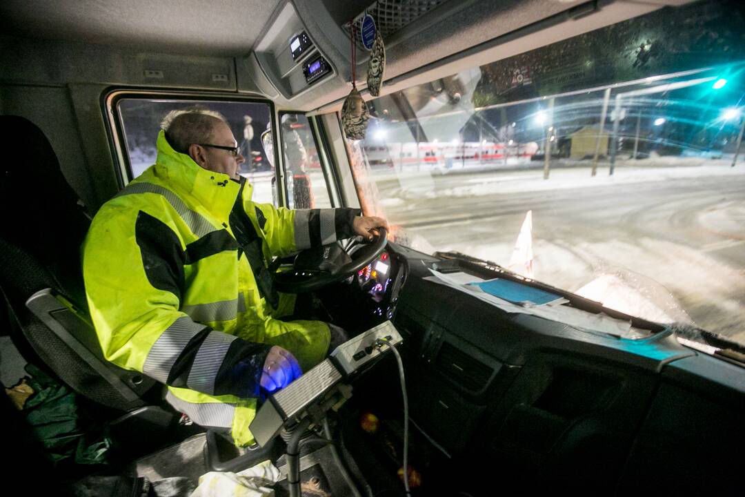 Kaip vyksta naktinis Kauno kelių valymas
