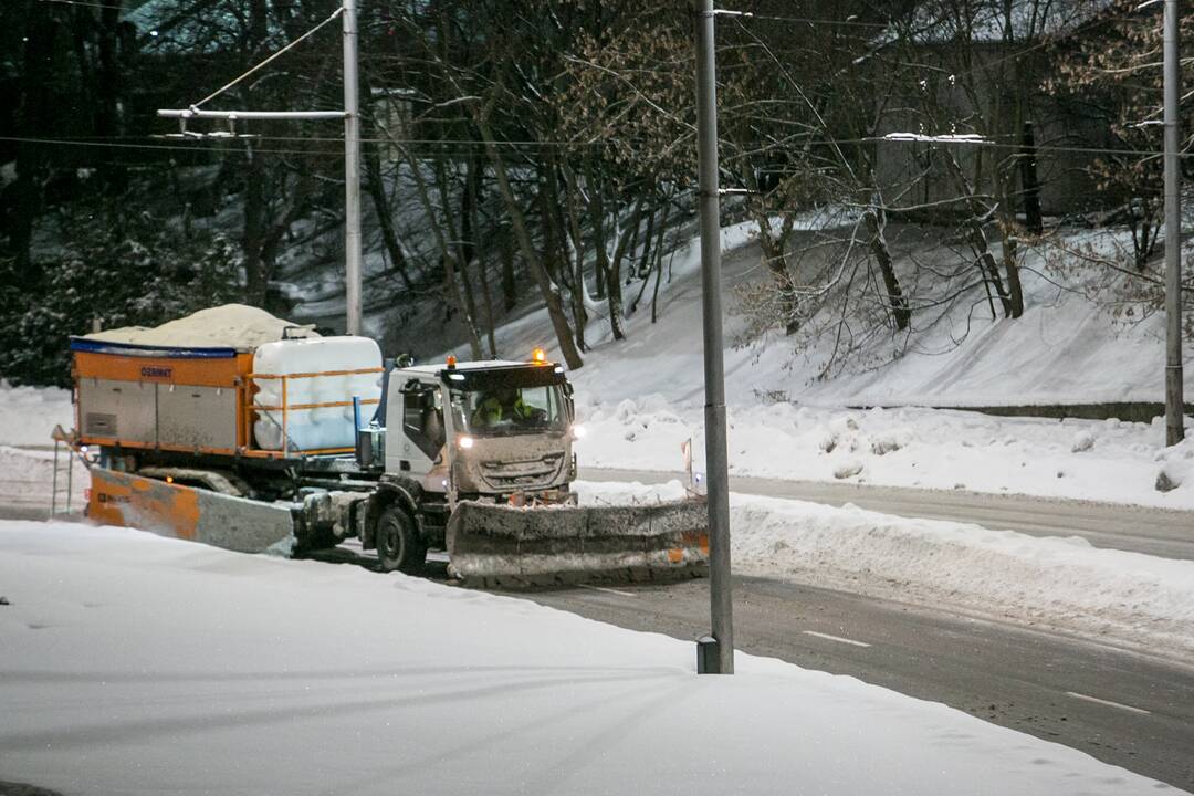 Kaip vyksta naktinis Kauno kelių valymas