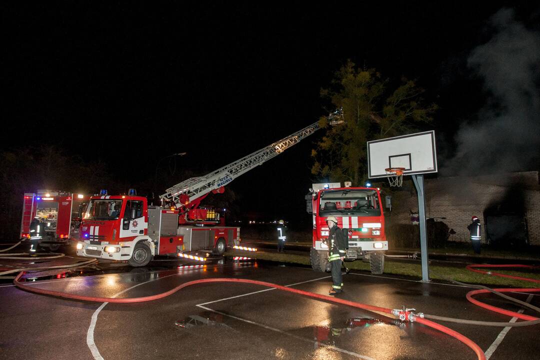 Vokiečių gatvėje degė maniežas