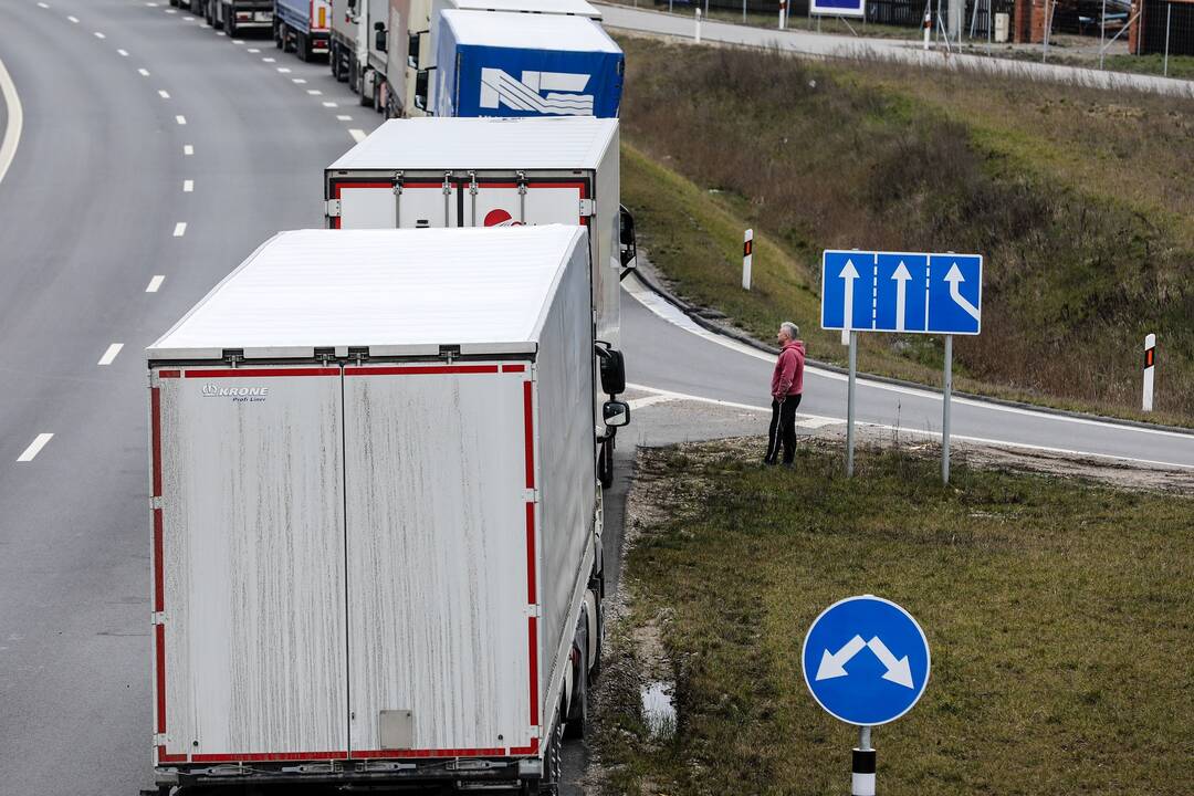 Tyrimas: Lietuvos logistikos įmonėse – nelegalūs vairuotojų apmokestinimai