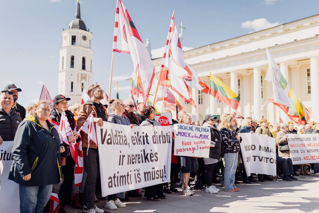 Skvernelis mitinge nepasirodys: problemos nėra sprendžiamos lipant „ant bačkos“