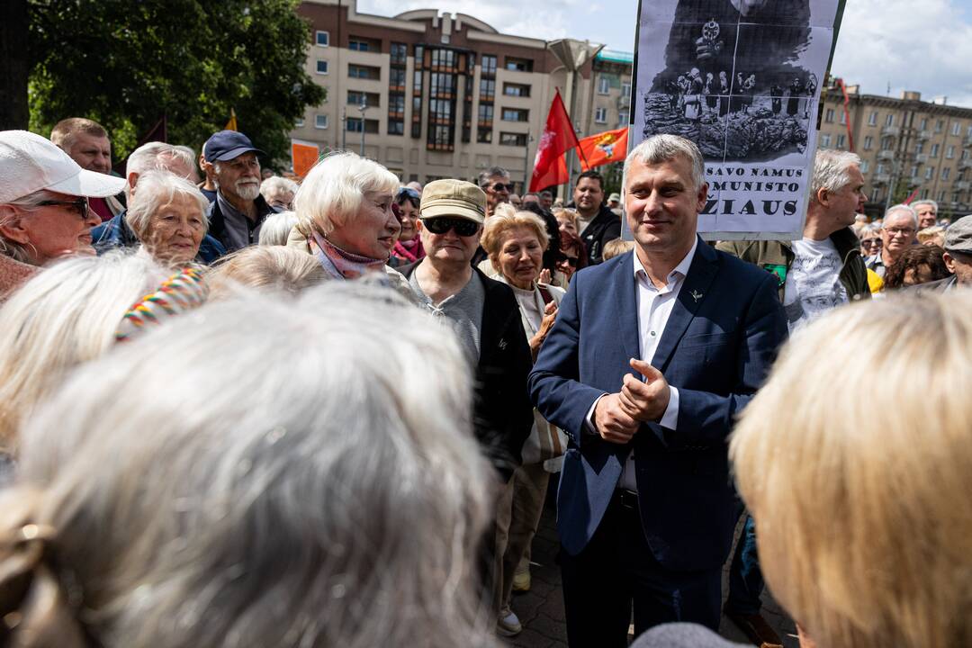 Protestas prieš NT mokestį prie Seimo