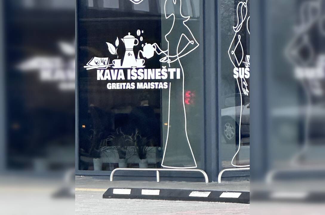 Klaidos: kai kurių kavinių reklamose apstu abejotinų užrašų.