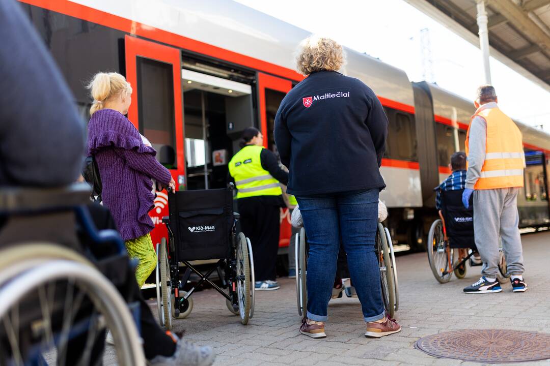 Vilniaus geležinkelio stotyje – žmonių su negalia evakuacijos pratybos