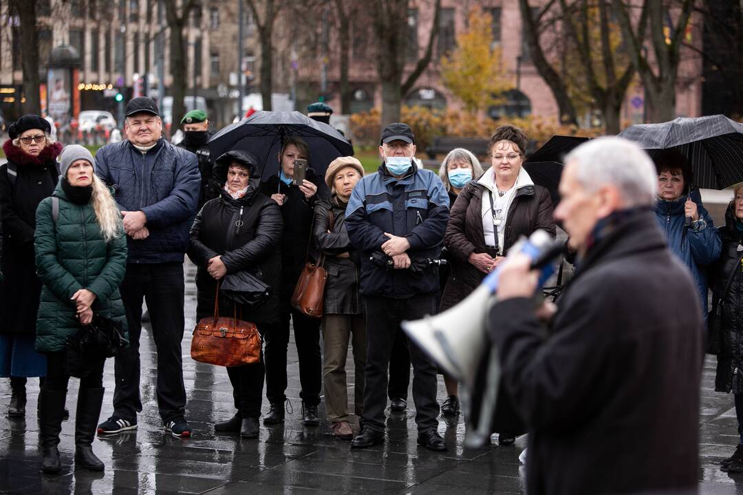 Mitingas už šnipinėjimą nuteistam A. Paleckui palaikyti