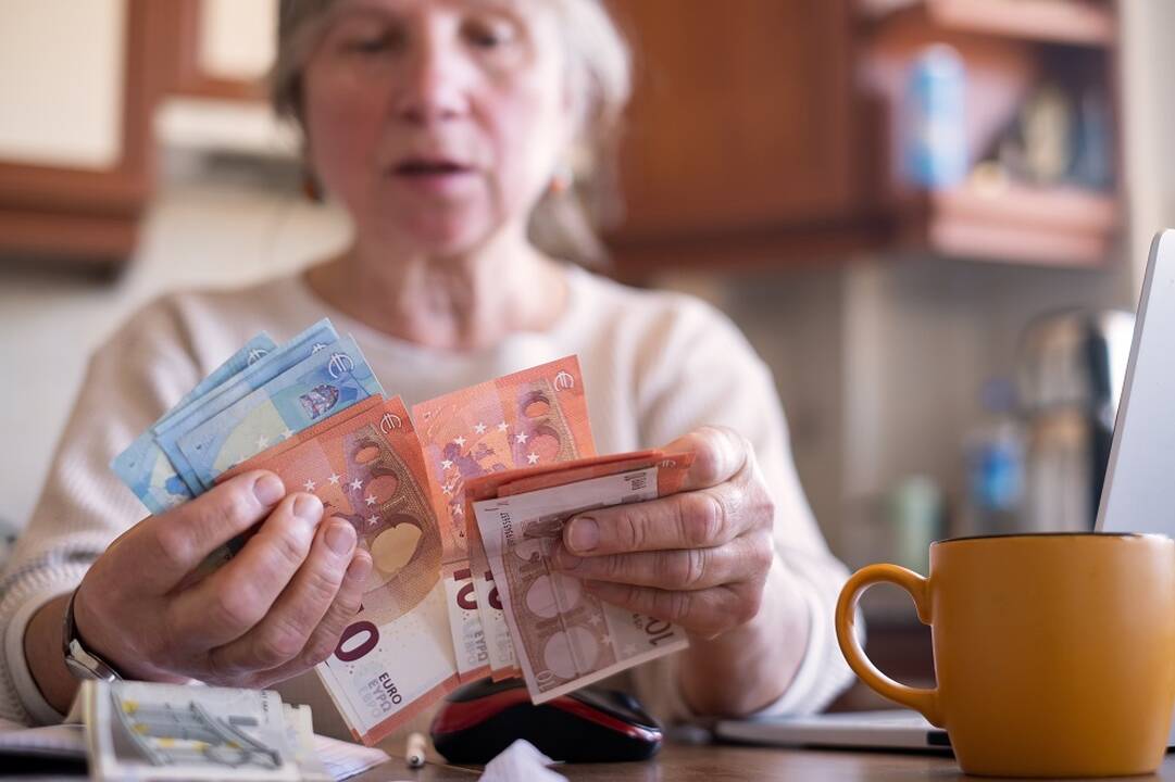 Nausėda dėl mokesčių žada išklausyti ir verslą, ir senjorus