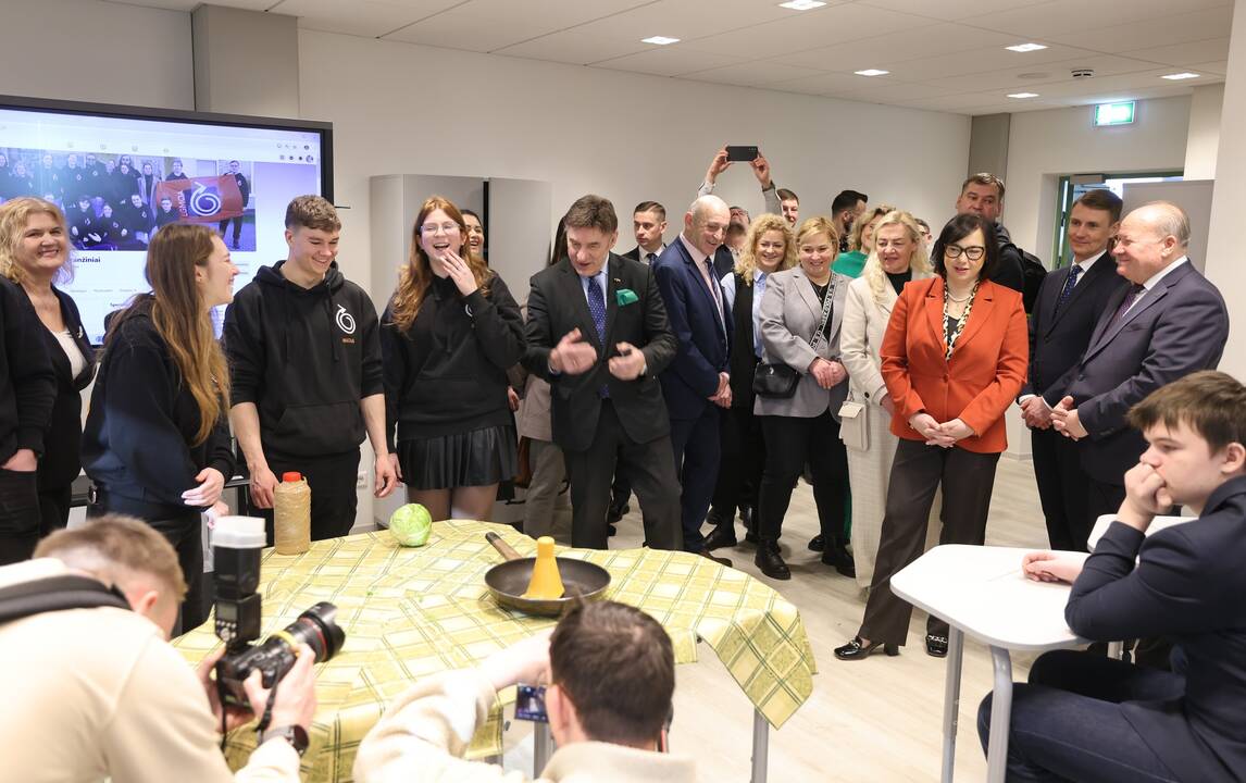Įkurtuvės VDU Ugnės Karvelis gimnazijoje