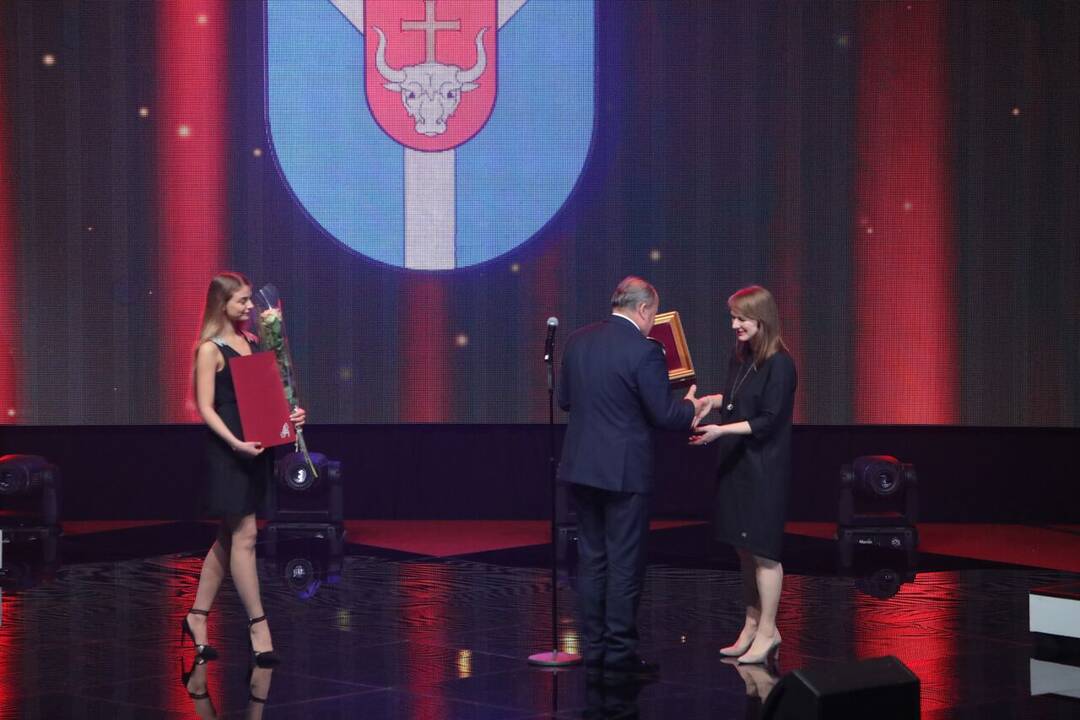 „Auksinės krivūlės“ apdovanojimai