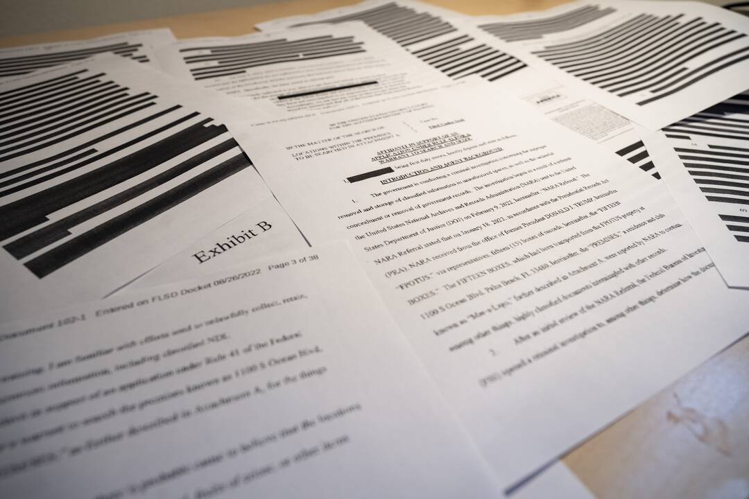 Krata D. Trumpo namuose surengta anksčiau atgautuose dokumentuose  radus itin slaptų duomenų 