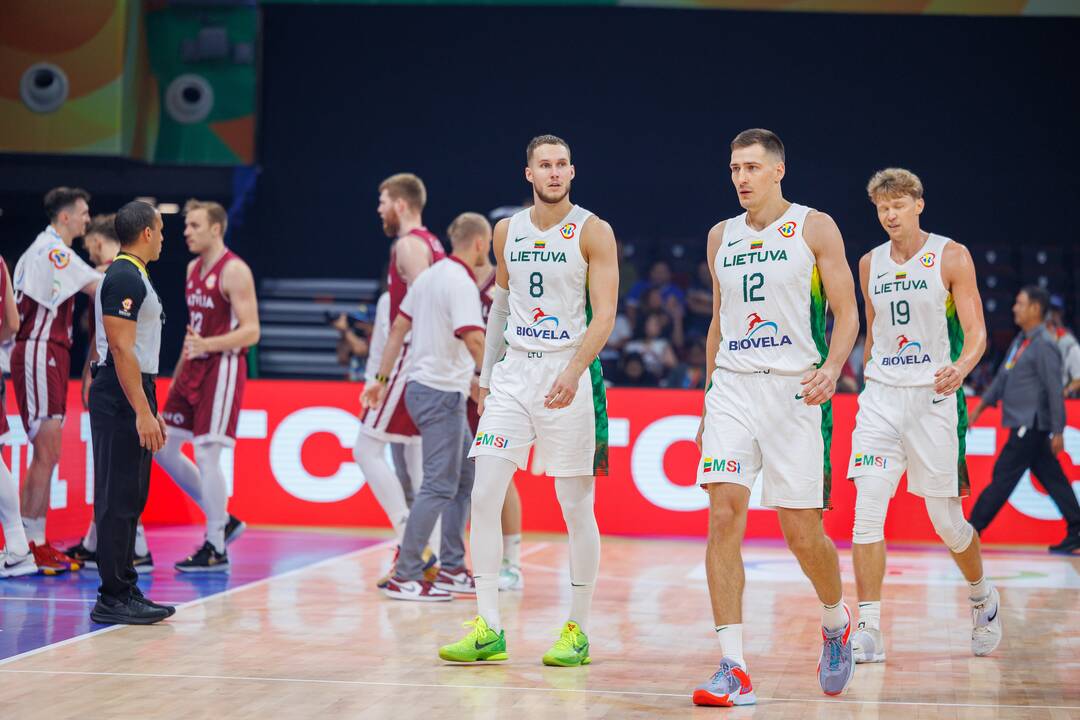 Pasaulio krepšinio čempionatas Filipinuose: Lietuva – Latvija 63:98