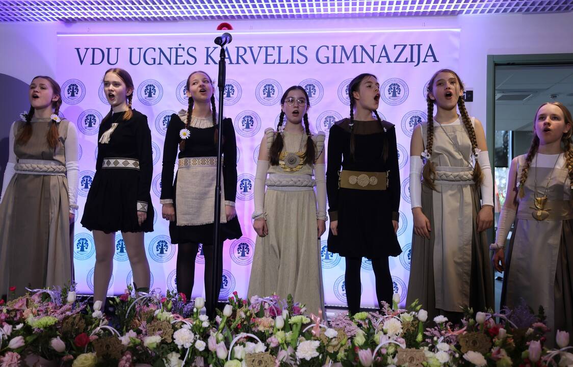 Įkurtuvės VDU Ugnės Karvelis gimnazijoje