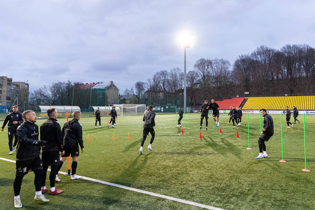 Lietuvos vyrų futbolo rinktinės treniruotė prieš dvikovą su Serbijos rinktine