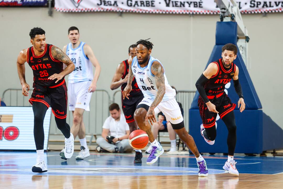 LKL pusfinalis: Jonavos „CBet“ – Vilniaus „Rytas“ 67:82