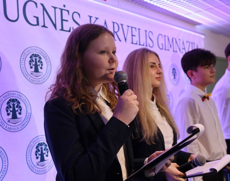 Įkurtuvės VDU Ugnės Karvelis gimnazijoje