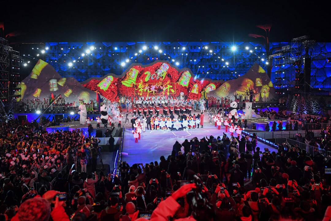 Pasaulis pasitiko 2019 metus