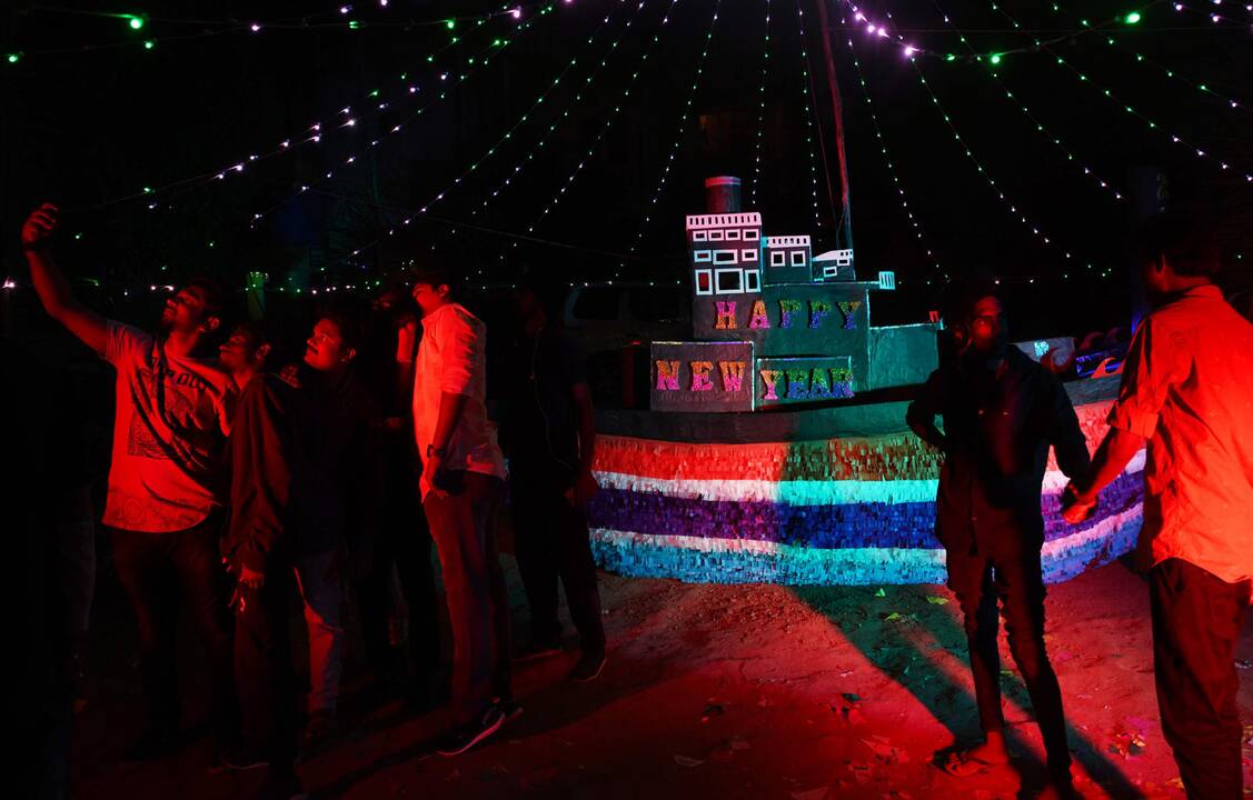 Pasaulis pasitiko 2019 metus