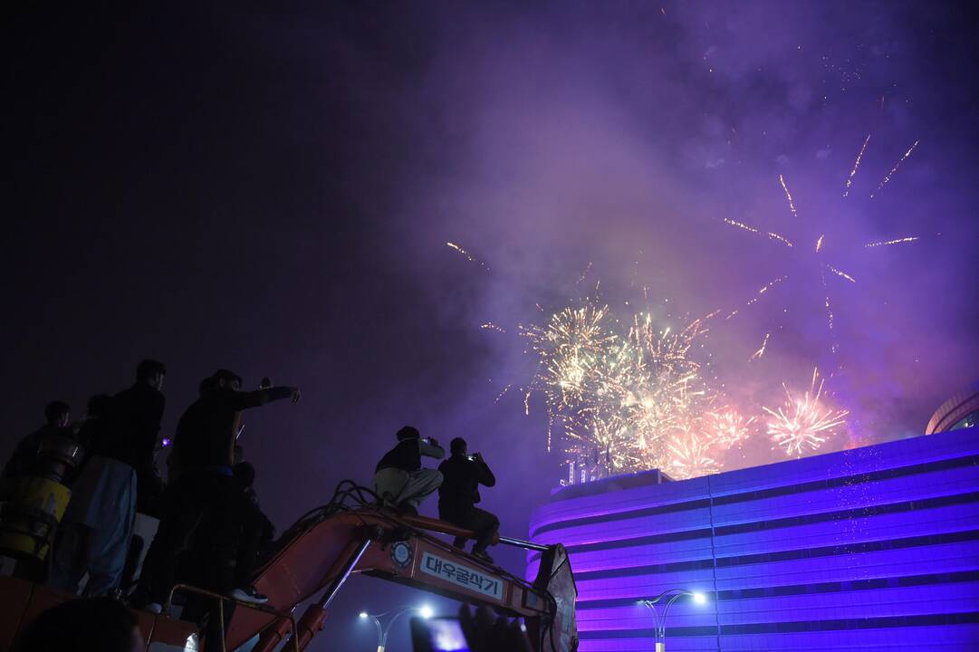 Pasaulis pasitiko 2019 metus
