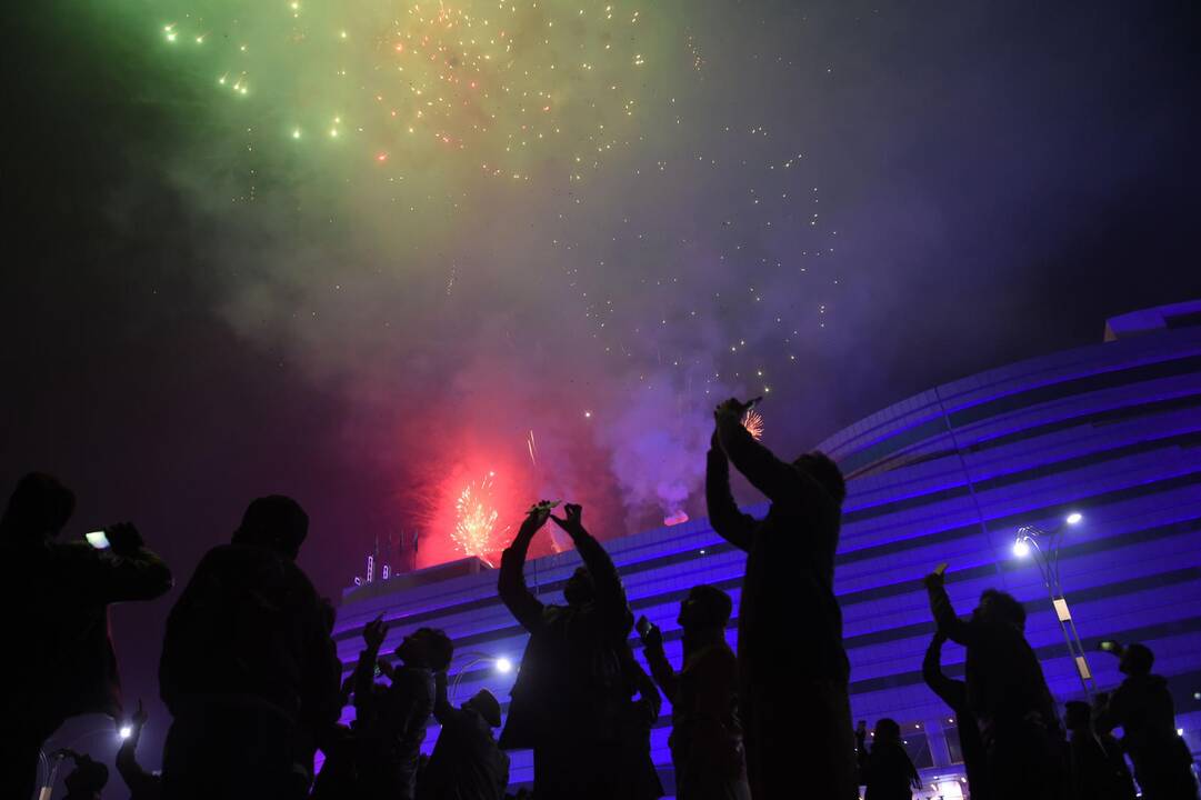 Pasaulis pasitiko 2019 metus