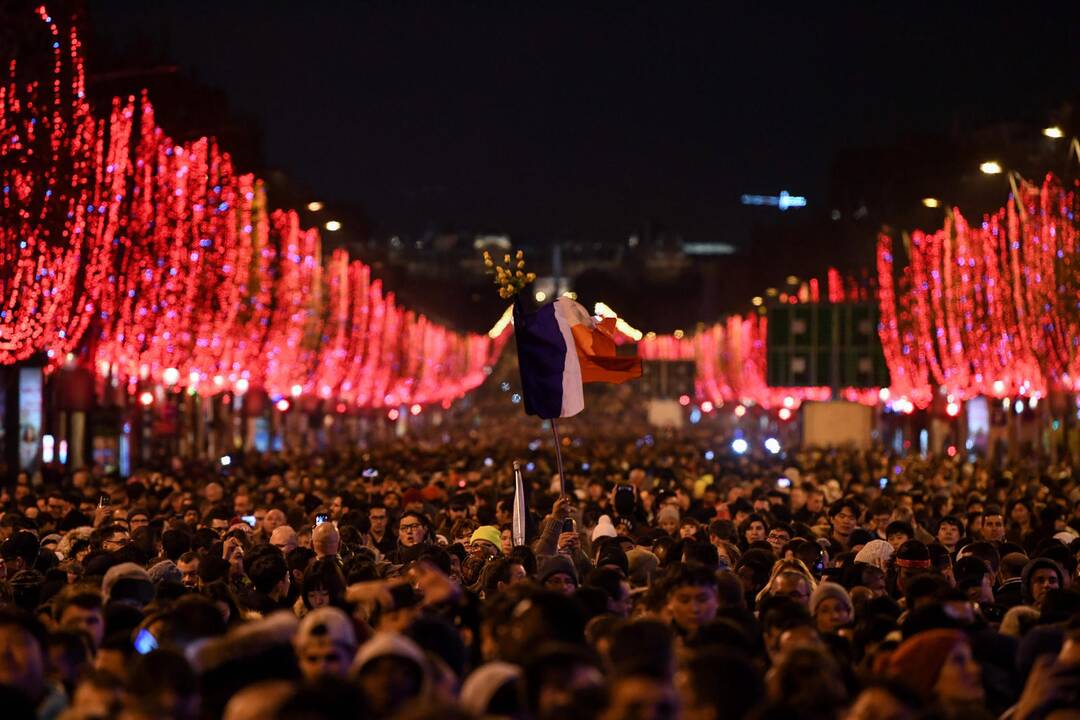 Pasaulis pasitiko 2019 metus
