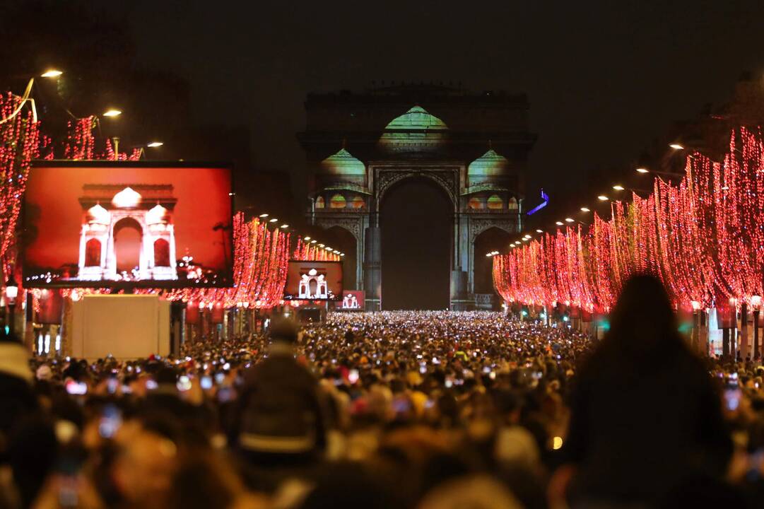 Pasaulis pasitiko 2019 metus