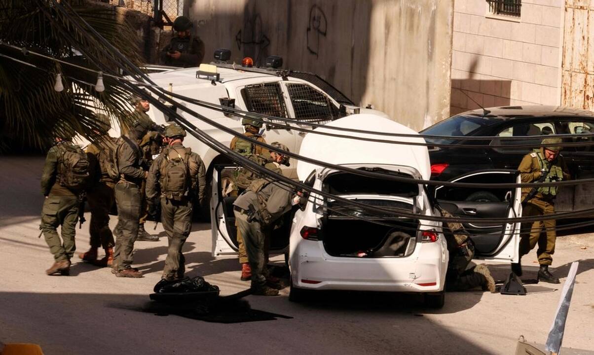 Per išpuolį okupuotame Vakarų Krante nušauti du izraeliečiai