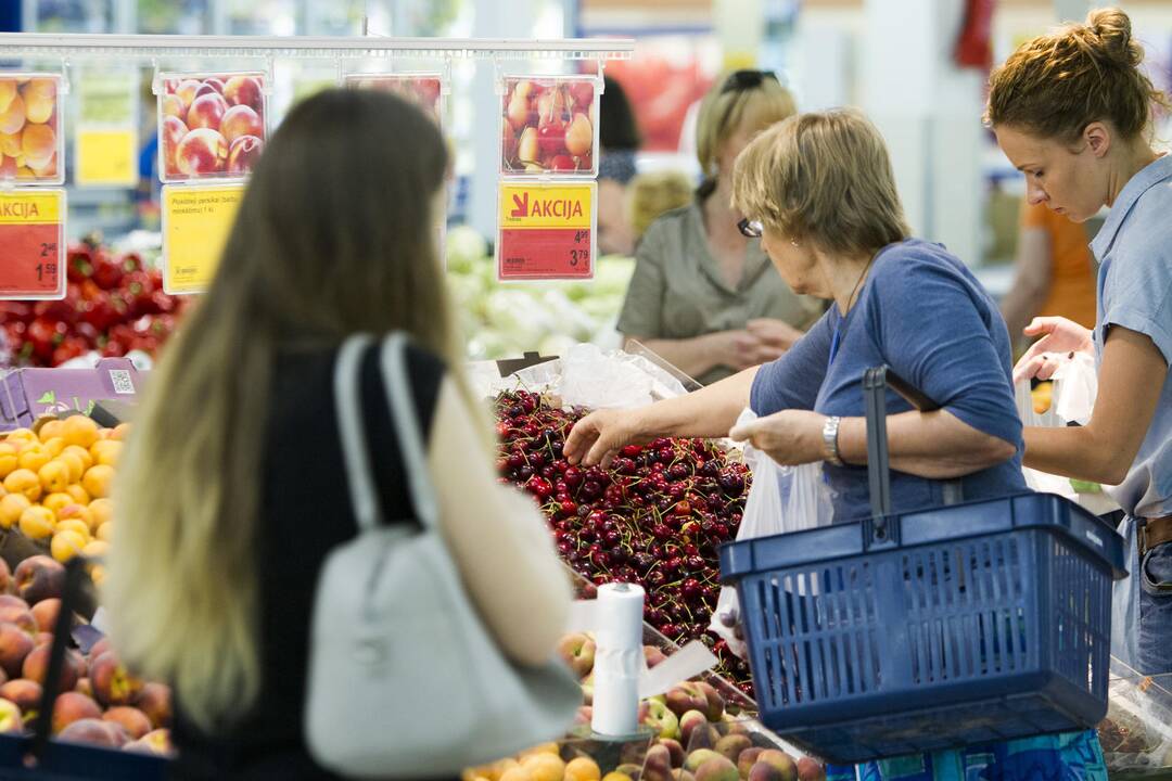 Siūloma riboti prekybos centrų darbą sekmadieniais ir per šventes