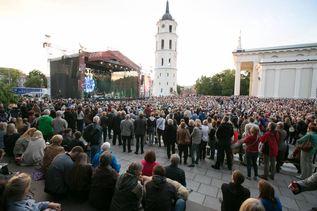 Katedros aikštėje – Dainų šventės atidarymo koncertas