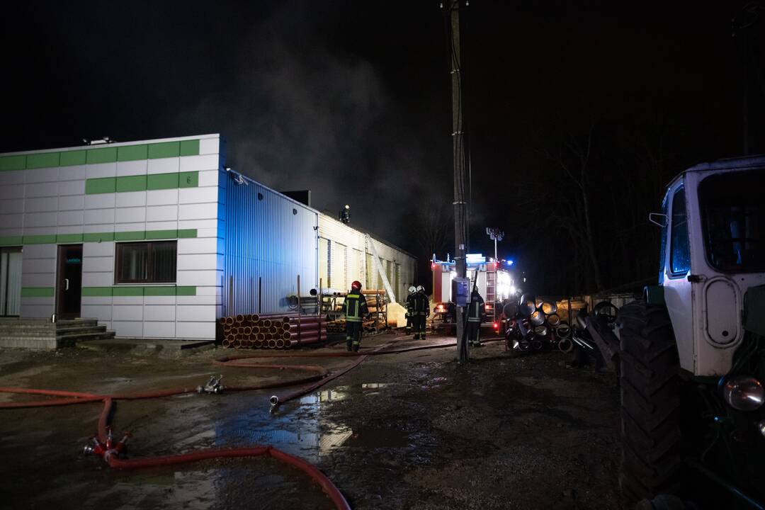 Didžiulis gaisras Vytėnų gatvėje
