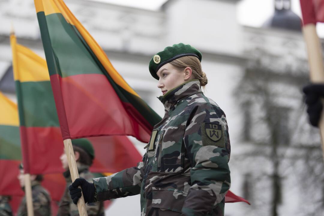 Naujos Lietuvos valstybės vėliavos iškėlimo ceremonija