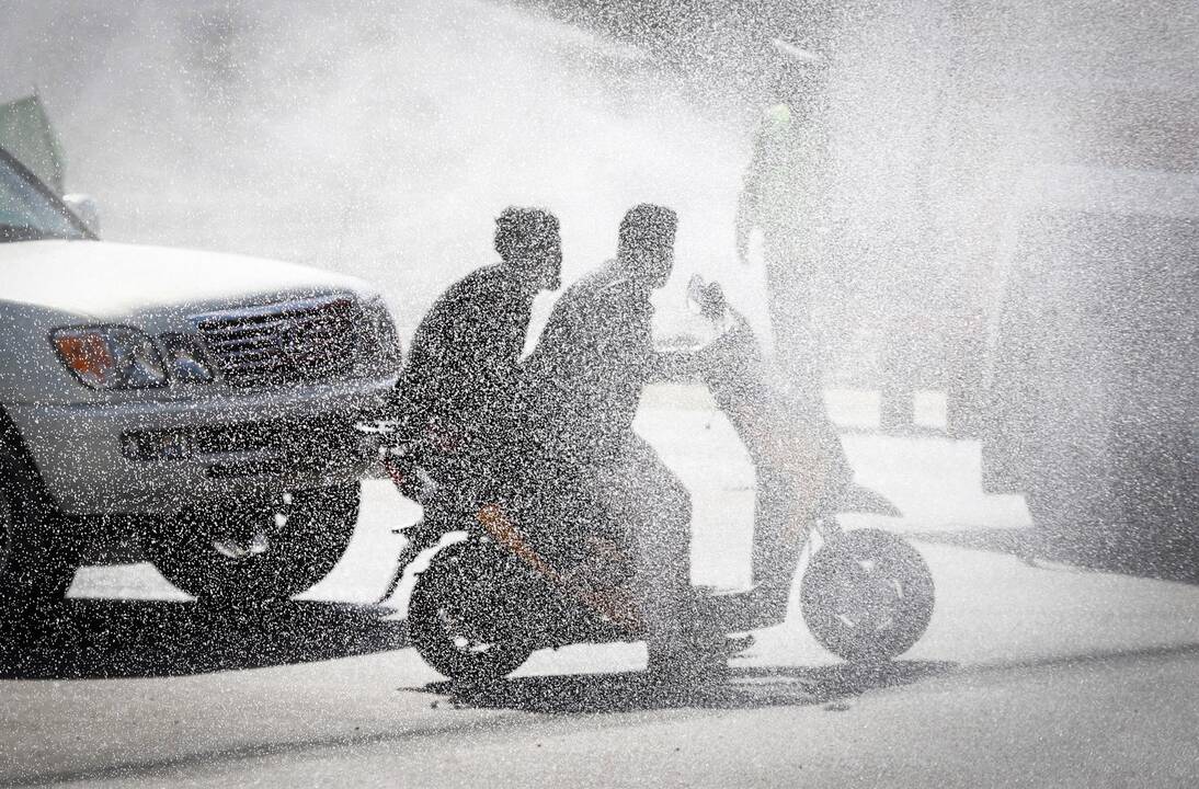 Afganistano sostinė uždraudžia motociklų eismą, kad pažabotų Talibano išpuolius