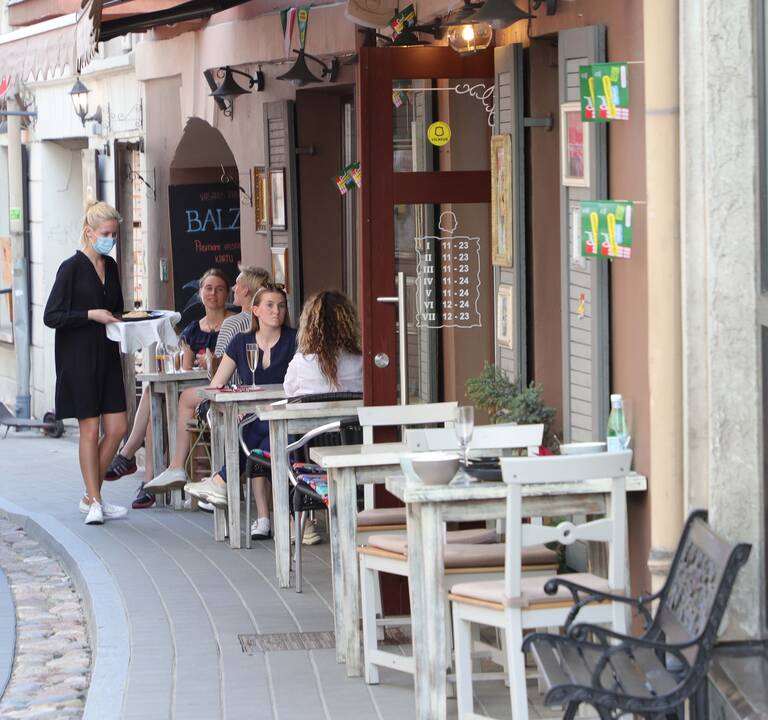 Apklausa: sumažėjo gyventojų, manančių, kad šalyje reikalai krypsta į gerąją pusę