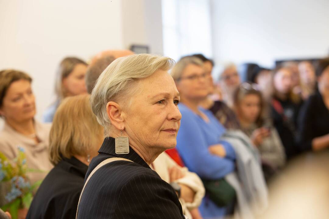 J. Statkevičius sugrįžo į Pelėdų kalną su aukštosios mados ir teatro kostiumų paroda