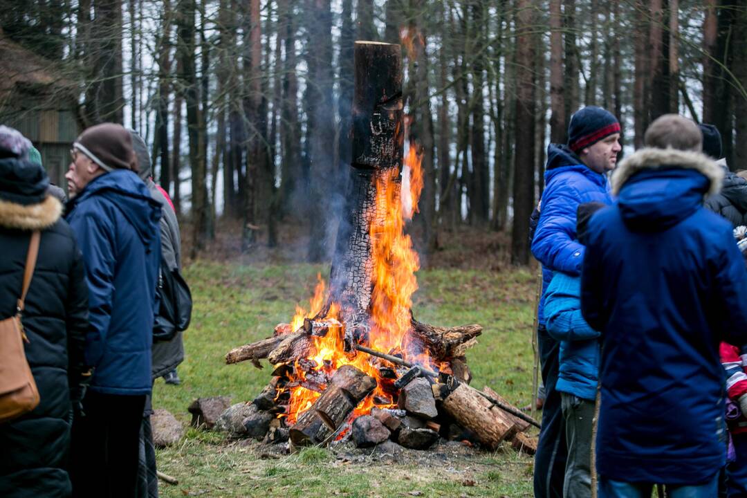 Rumšiškėse sudegino kalėdinį blukį