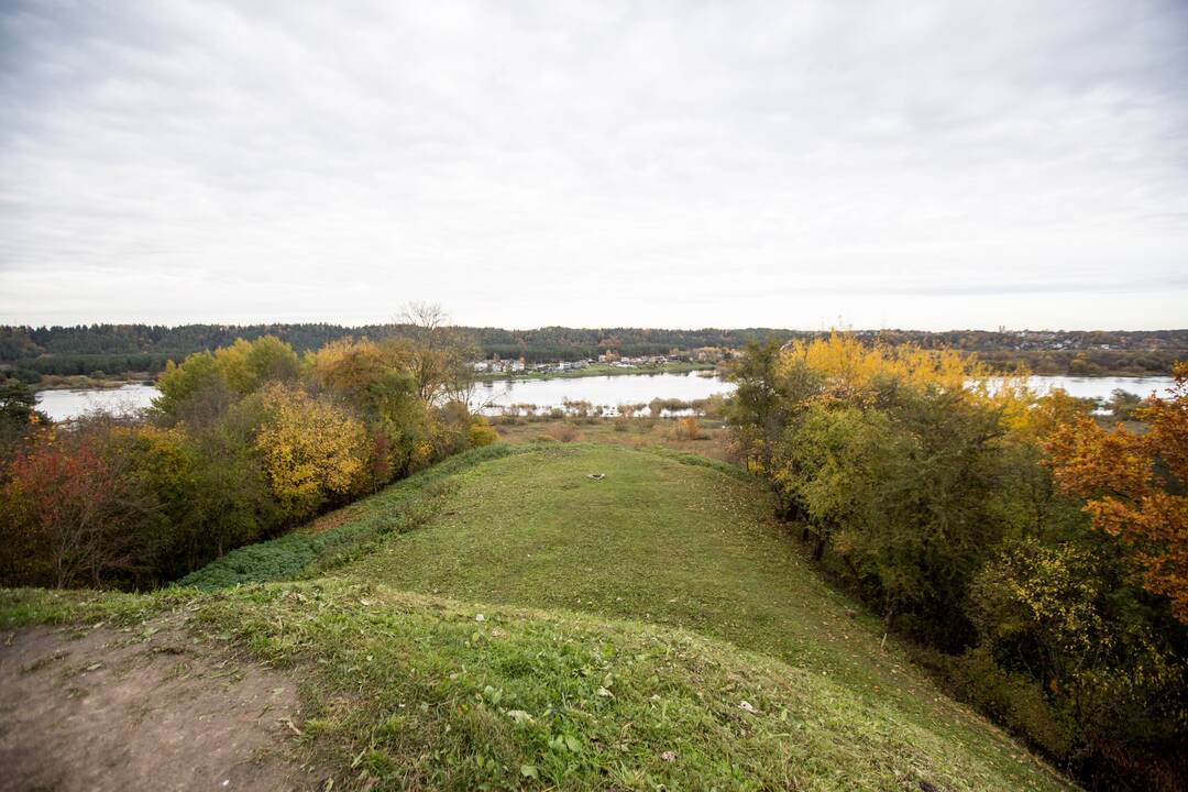 Archeologiniai kasinėjimai Pyplių piliakalnyje