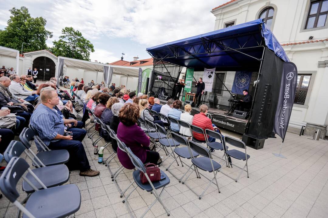 „Pažaislio liepų alėjos vakarai“: Juozas Erlickas