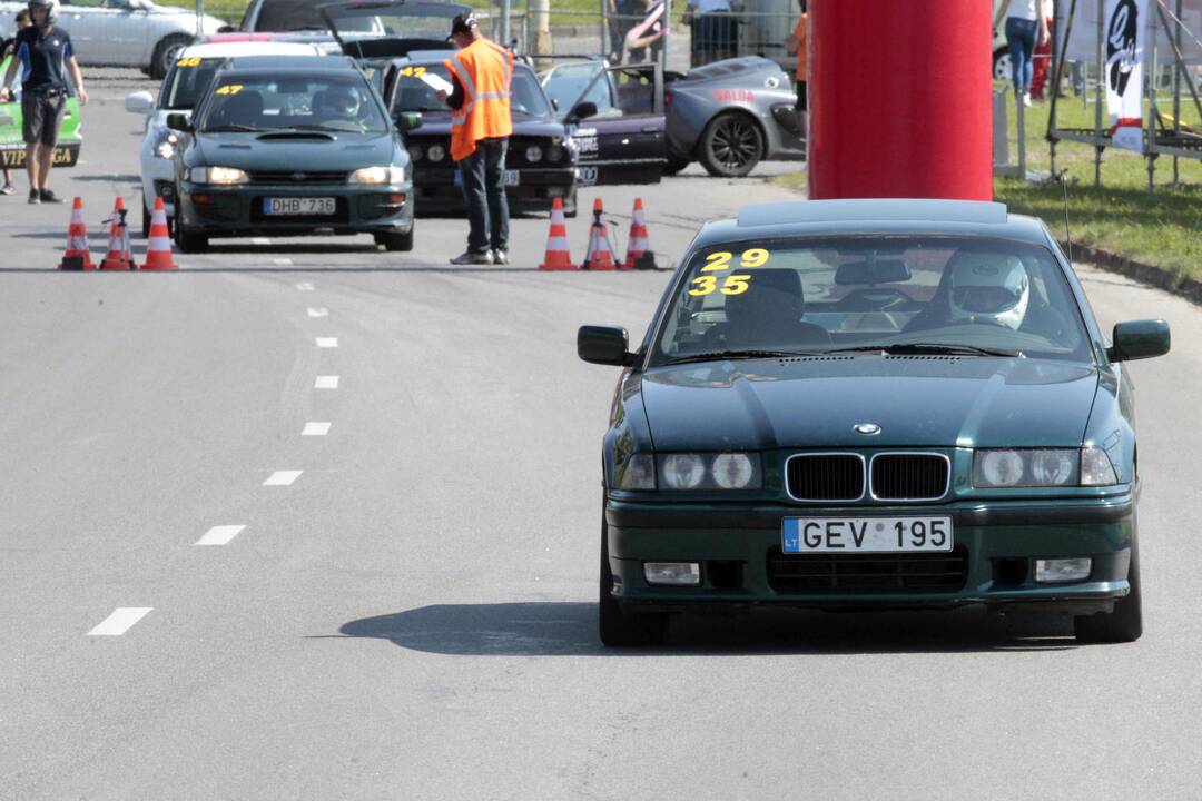 Pilaitėje - Lietuvos automobilių greituminio slalomo pirmenybių varžybos