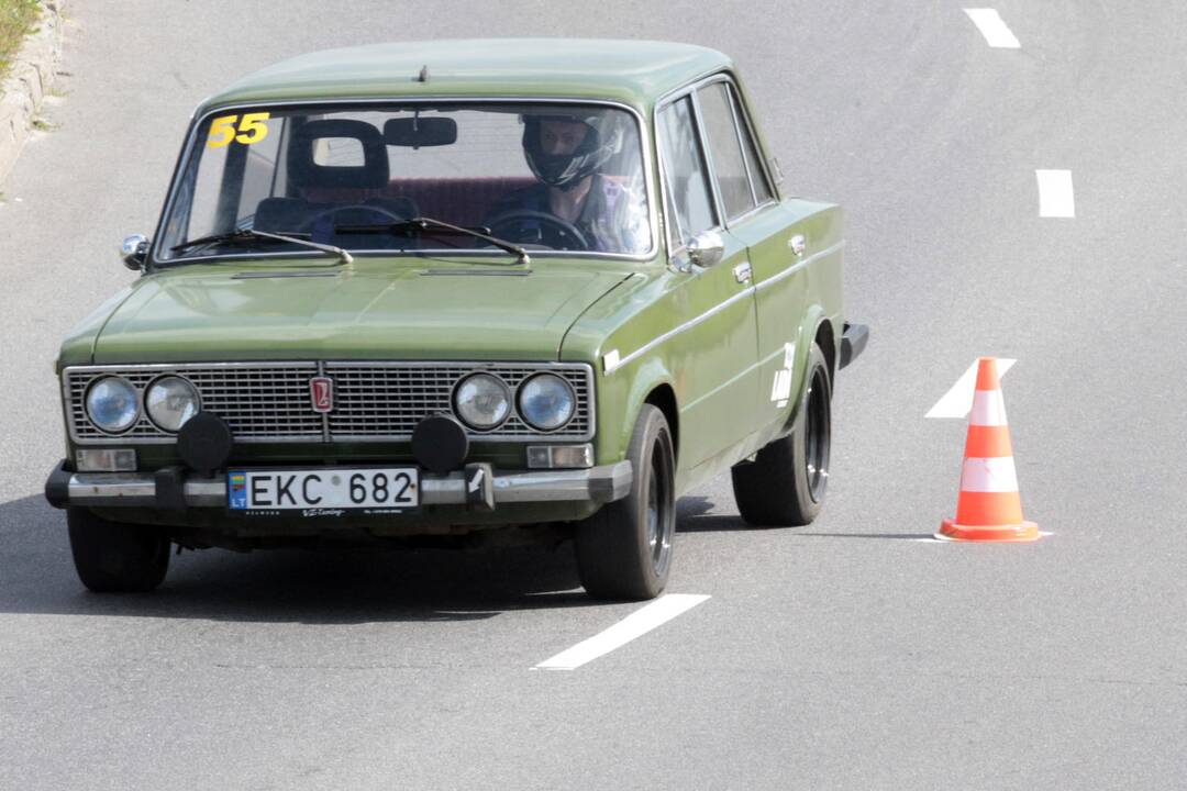 Pilaitėje - Lietuvos automobilių greituminio slalomo pirmenybių varžybos