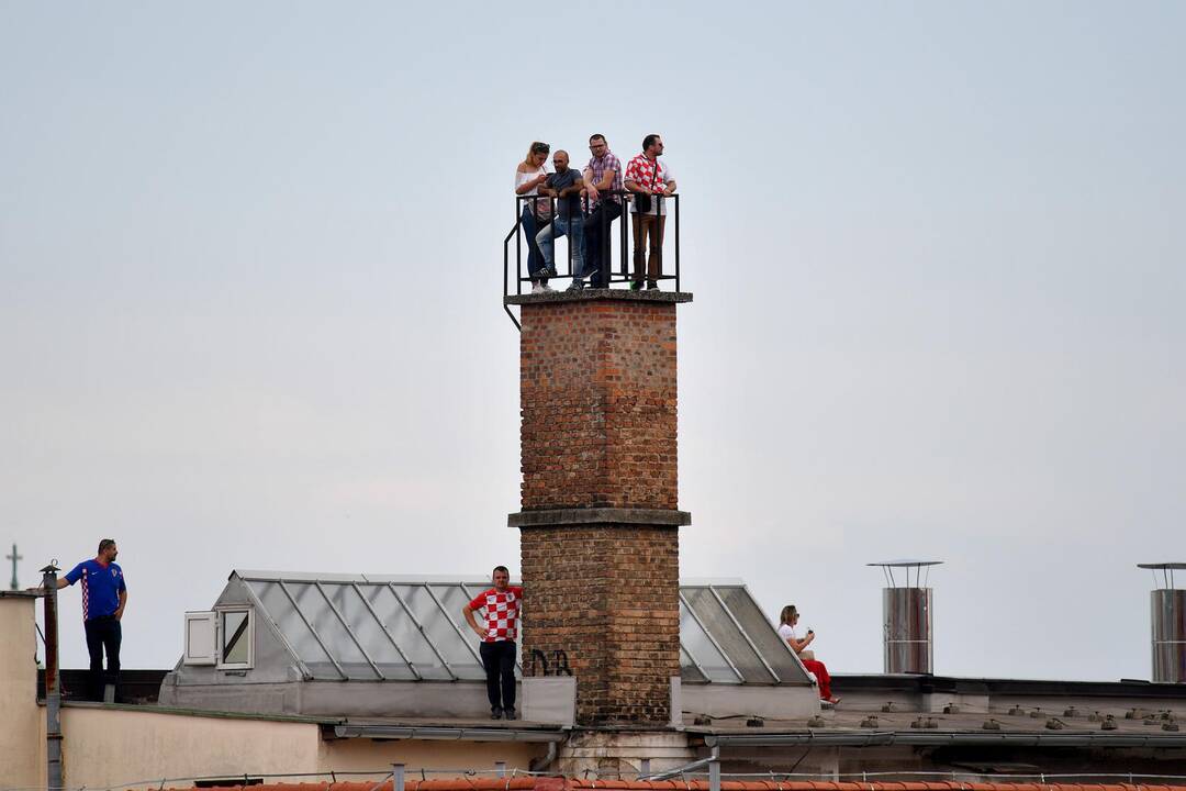 Zagrebe žmonių minia sveikino Kroatijos futbolininkus